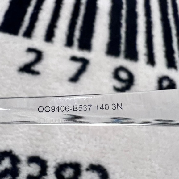 Oakley Sutro Low Bridge OO9406-B537 Polished Clear Frames w/ Prizm 24K Gold Lens - Picture 11 of 13